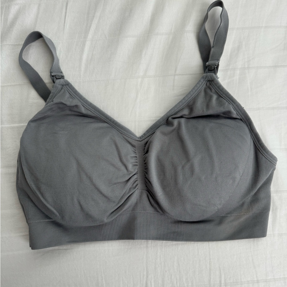Motherhood maternity gray nursing bra. Size M. Like new condition! Barely worn.